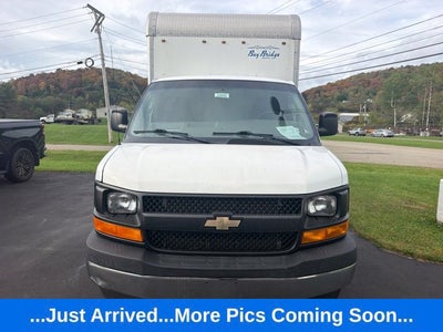 2017 Chevrolet Express Cutaway 3500 Base