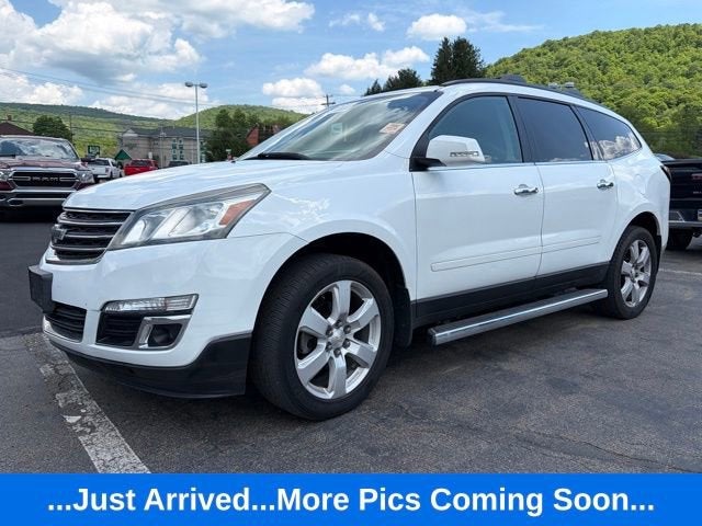 2017 Chevrolet Traverse LT