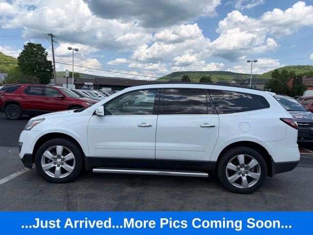 2017 Chevrolet Traverse LT