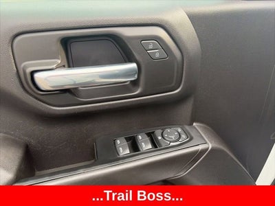 2022 Chevrolet Silverado 1500 Custom Trail Boss