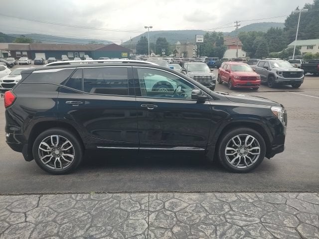 2022 GMC Terrain Denali