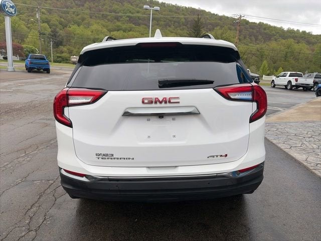 2024 GMC Terrain AT4