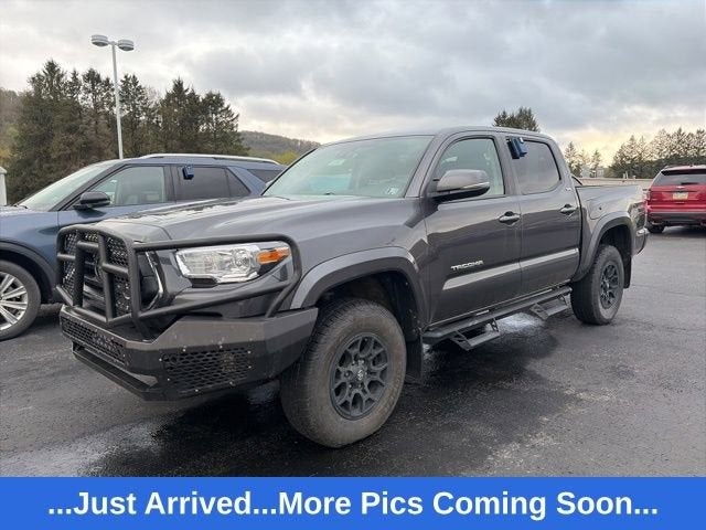 2022 Toyota Tacoma 4WD SR