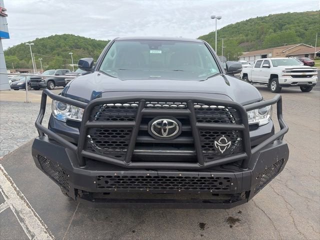2022 Toyota Tacoma 4WD SR