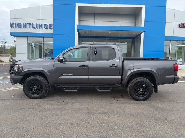 2022 Toyota Tacoma 4WD SR