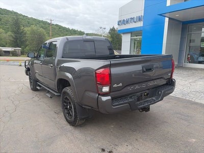 2022 Toyota Tacoma 4WD SR