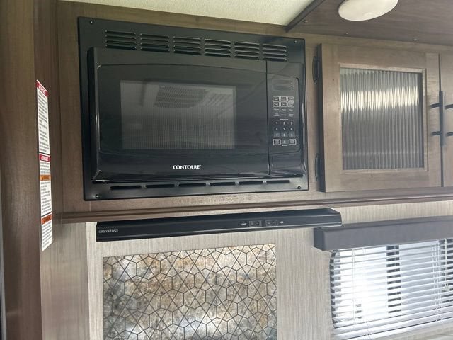 2020 CHEROKEE TRAILER Base