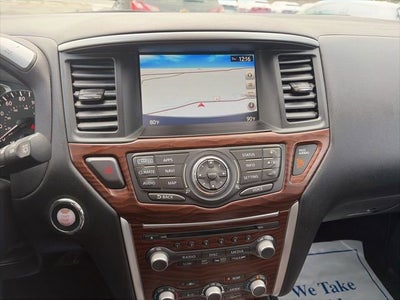 2017 Nissan Pathfinder Platinum