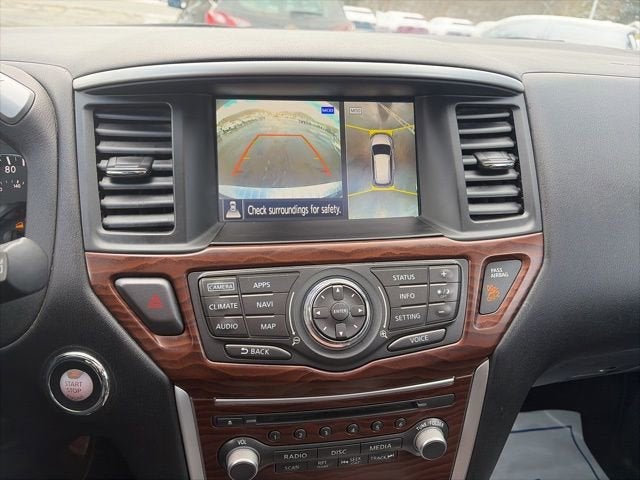 2017 Nissan Pathfinder Platinum